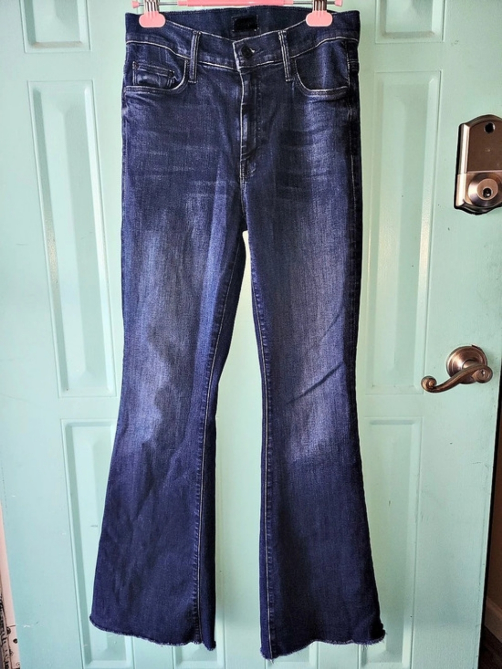 MOTHER The Weekender Fray Flare Jeans in Blue Size 27
